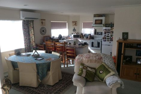 Photo of property in 496a Devonport Road, Tauranga South, Tauranga, 3112