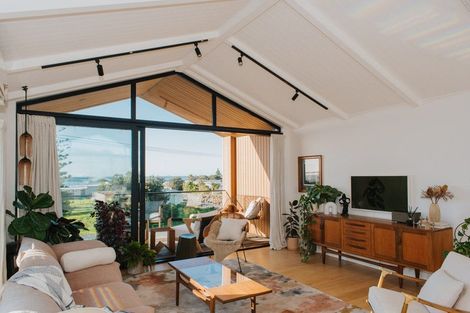 Photo of property in 1/15 Edinburgh Street, Waihi Beach, 3611