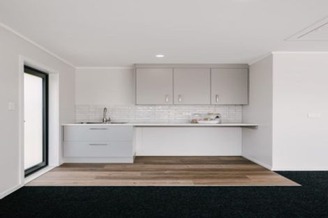 Photo of property in 27 Daniel Place, Kelvin Grove, Palmerston North, 4414