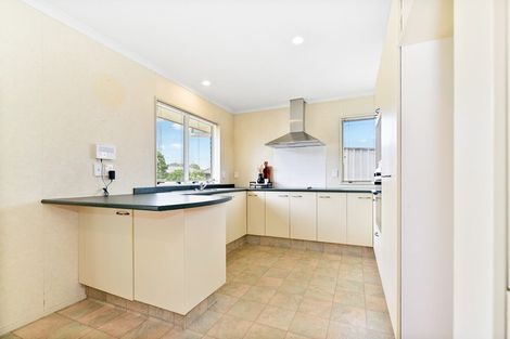 Photo of property in 37 Nottingham Drive, Hamilton East, Hamilton, 3216