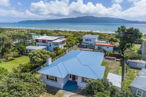 Photo of property in 143b Manly Street, Paraparaumu Beach, Paraparaumu, 5032