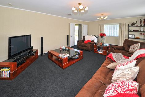 Photo of property in 3 Glenross Drive, Wattle Downs, Auckland, 2103