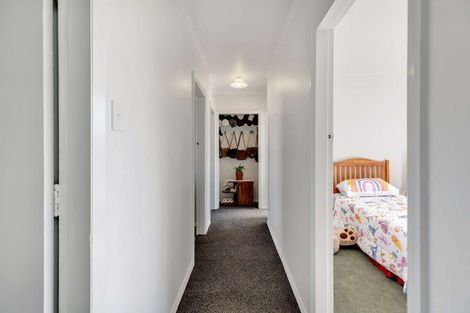 Photo of property in 6 Mahoe Place, Gonville, Whanganui, 4501