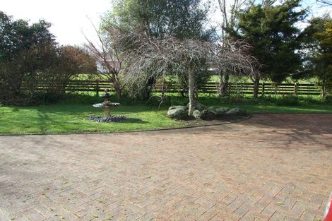 Photo of property in 81 Waihoehoe Road, Drury, 2113