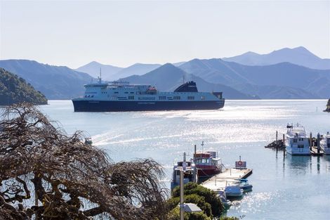 Photo of property in Oxleys Rock Apartments, 304/6 London Quay, Picton, 7220