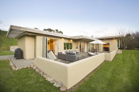 Photo of property in 115 Turitea Road, Fitzherbert, Palmerston North, 4472