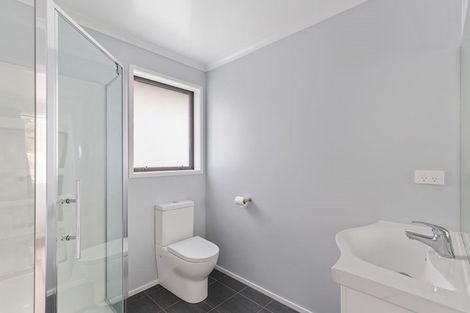 Photo of property in 51 Caton Road, Waitakere, Henderson, 0782