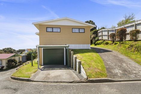 Photo of property in 4a Arawhata Street, Ranui, Porirua, 5024