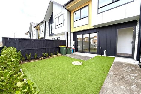 Photo of property in 75 Papatupu Way, Kumeu, 0810