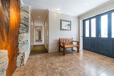 Photo of property in 131 Foster Road, Kumeu, 0891