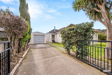 Photo of property in 1 Riverside Drive, Waiwhetu, Lower Hutt, 5010