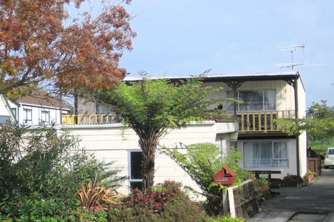 Photo of property in 55 Red Beach Road, Red Beach, 0932