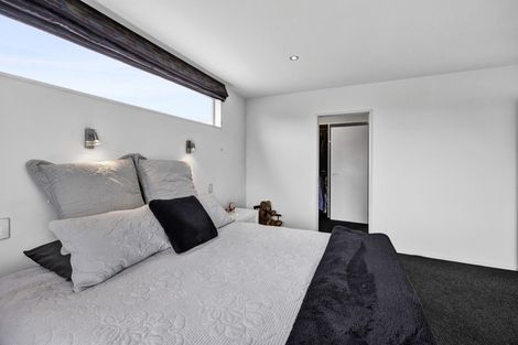 Photo of property in 188 Heta Road, Highlands Park, New Plymouth, 4312