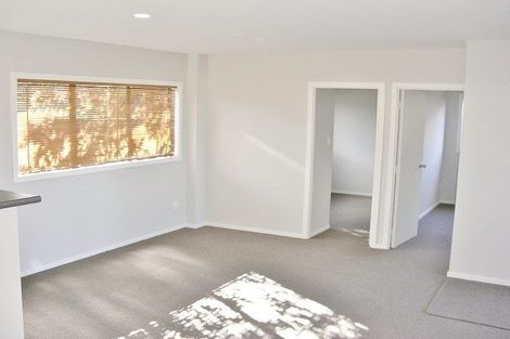 Photo of property in 1/9-11 Masterton Road, Rothesay Bay, Auckland, 0630