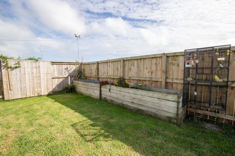 Photo of property in 8 Costello Drive, Ngatea, 3503