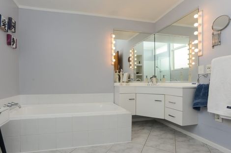 Photo of property in 32 Ferguson Street, Bay View, Napier, 4104