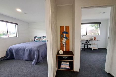 Photo of property in 12 Wilkinson Way, Browns Bay, Auckland, 0630