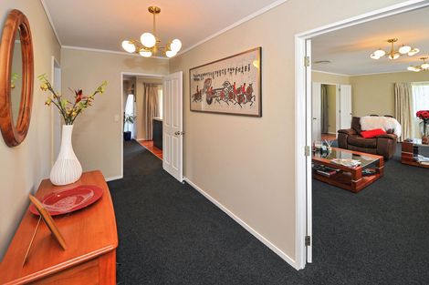 Photo of property in 3 Glenross Drive, Wattle Downs, Auckland, 2103