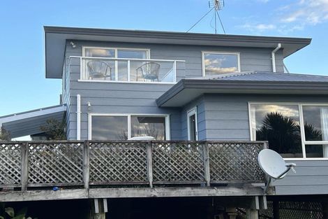 Photo of property in 52 Amorino Drive, Red Beach, 0932