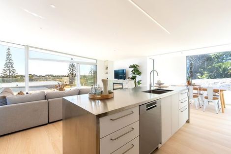 Photo of property in 10 Journeys End, Tapora, 0977