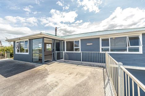 Photo of property in 86 Karaka Street, Castlecliff, Whanganui, 4501