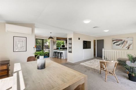 Photo of property in 5 Solway Place, Papakowhai, Porirua, 5024