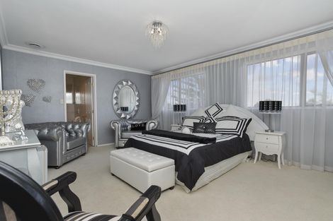 Photo of property in 91 Beatty Road, Pukekohe, 2120