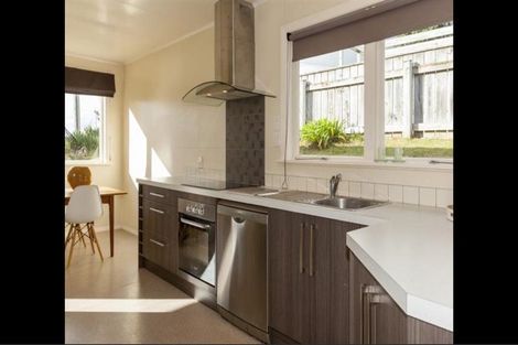 Photo of property in 48 Raumati Road, Raumati Beach, Paraparaumu, 5032