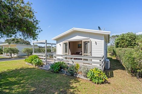 Photo of property in 56 Bream Bay Drive, Ruakaka, 0116