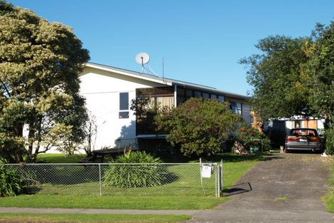 Photo of property in 1/202 Massey Road, Mangere East, Auckland, 2024