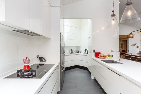 Photo of property in 42 Kuratawhiti Street, Greytown, 5712