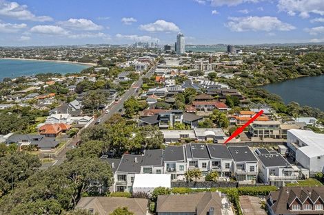 Photo of property in 6/258 Hurstmere Road, Takapuna, Auckland, 0622