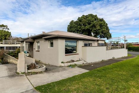 Photo of property in 4 Mclean Street, Strandon, New Plymouth, 4312