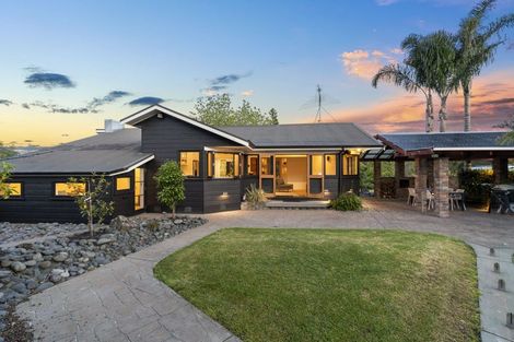 Photo of property in 97 Shaw Road, Oratia, Auckland, 0604
