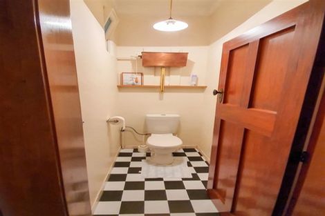 Photo of property in 17 Rhodes Street, Waimate, 7924