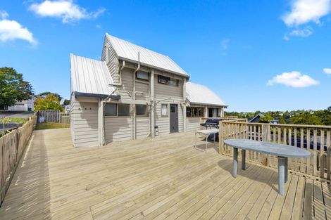 Photo of property in 10 Stredwick Drive, Torbay, Auckland, 0630