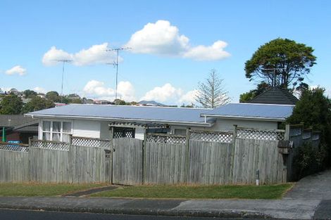 Photo of property in 2/135 Nile Road, Milford, Auckland, 0620