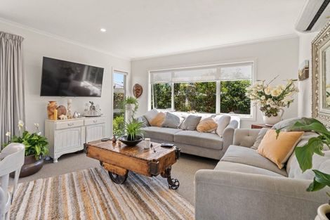 Photo of property in 5 Massey Street, Greytown, 5712