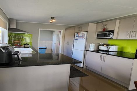 Photo of property in 58 Sharland Avenue, Manurewa, Auckland, 2102