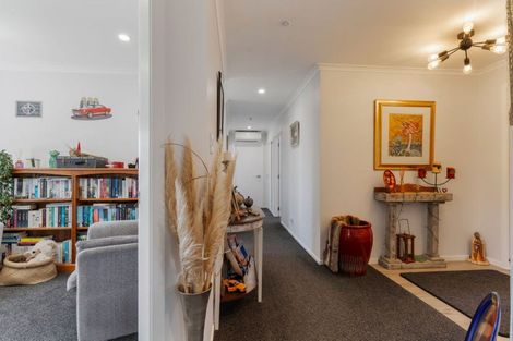 Photo of property in 9d Moreton Road, Carterton, 5713