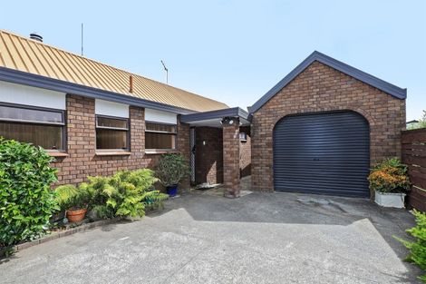 Photo of property in 37 Anderson Road, Taradale, Napier, 4112