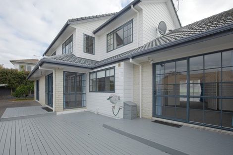 Photo of property in 8 Highgate Place, Somerville, Auckland, 2014