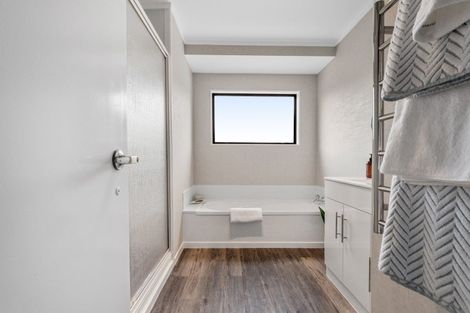 Photo of property in 45a Pemberton Crescent, Greerton, Tauranga, 3112