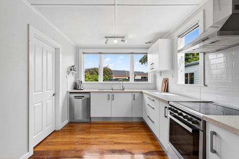 Photo of property in 707 Victoria Street, Parkvale, Hastings, 4122