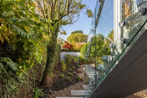 Photo of property in 1 Overdale Drive, Cashmere, Christchurch, 8022