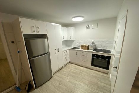 Photo of property in 176 Miromiro Road, Normandale, Lower Hutt, 5010