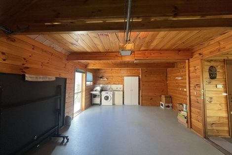 Photo of property in 2/28 Knightsbridge Drive, Forrest Hill, Auckland, 0620