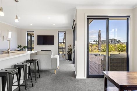 Photo of property in 22 Wai Terrace, Wharewaka, Taupo, 3330