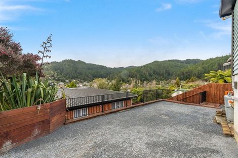 Photo of property in 51 Wyndham Road, Pinehaven, Upper Hutt, 5019