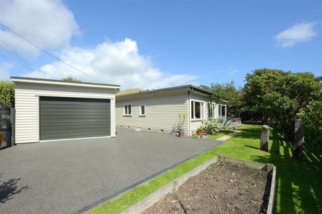 Photo of property in 36a Heberden Avenue, Sumner, Christchurch, 8081